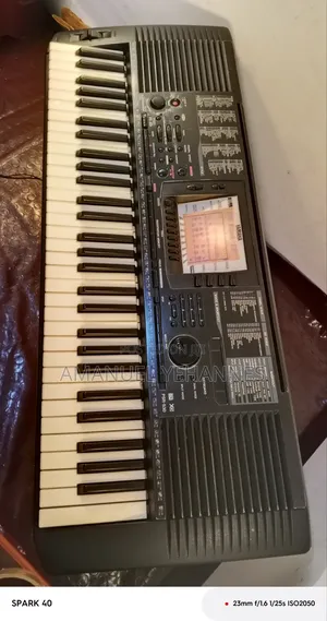 Yamaha PSR 530 Keyboard Piano
