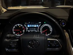 New Toyota Land Cruiser 2025 Off white