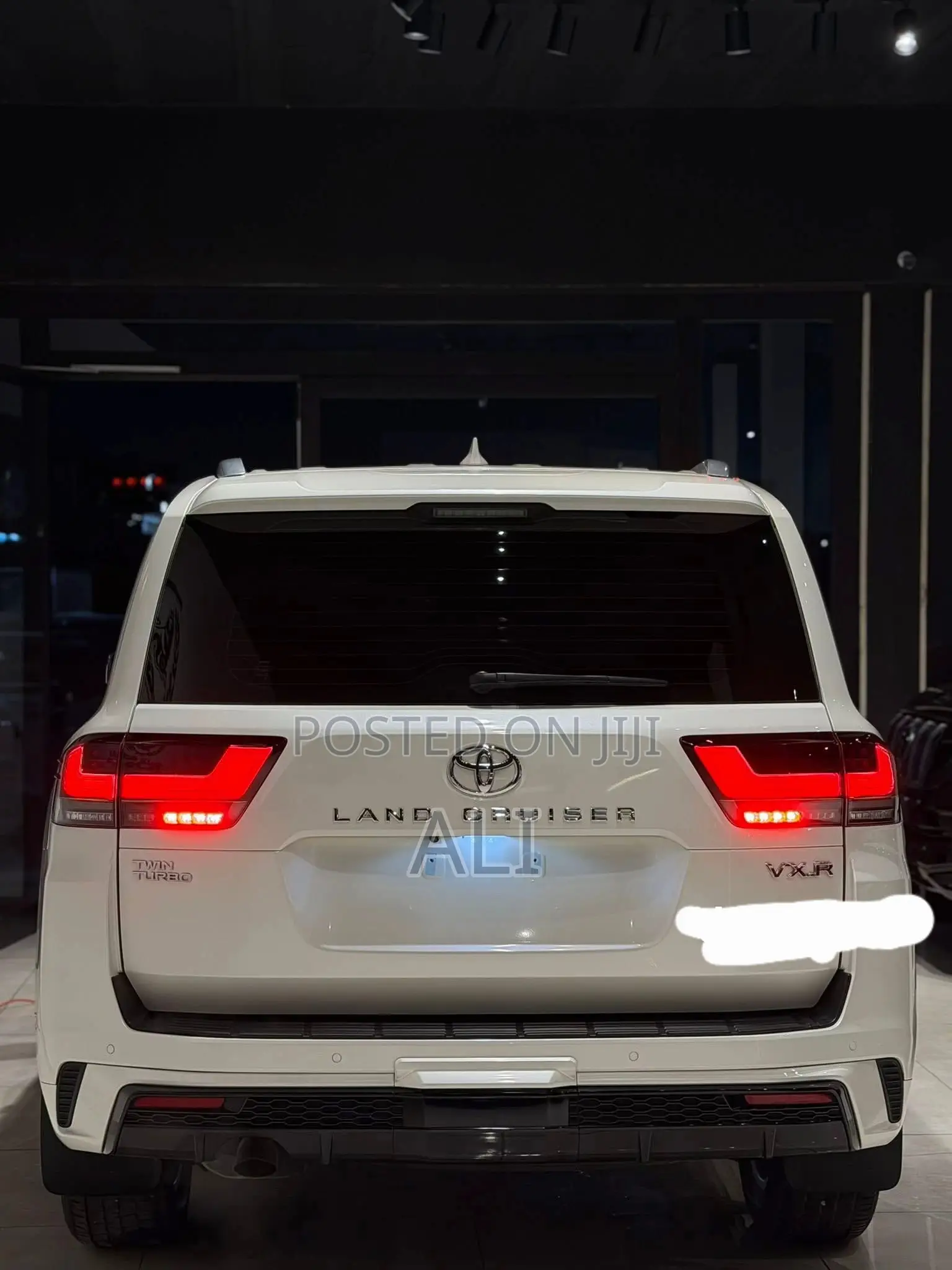 New Toyota Land Cruiser 2025 Off white