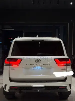 New Toyota Land Cruiser 2025 Off white