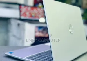 New Laptop HP 16GB Intel Core i3 SSD 256GB