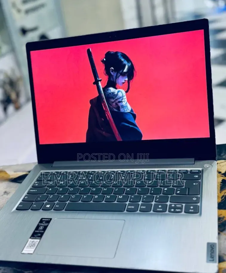 New Laptop Lenovo Ideapad 3 8GB Intel Core i3 SSD 1T