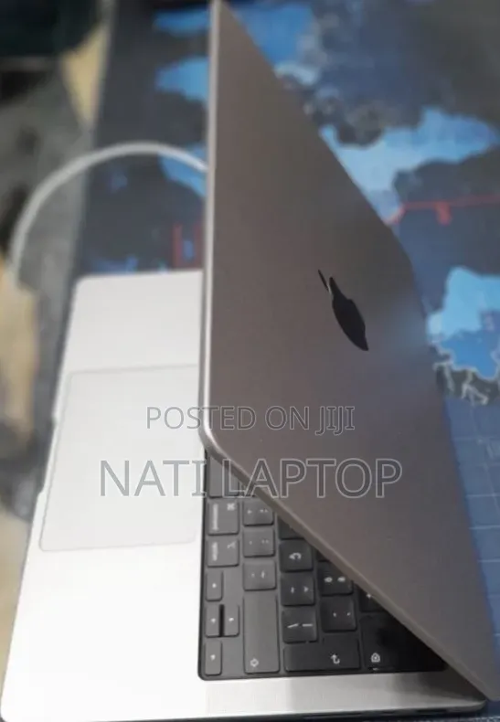 New Laptop Apple MacBook Pro 2021 M1 16GB Apple M1 Pro SSD 512GB