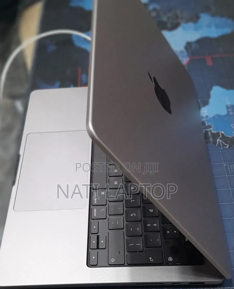 New Laptop Apple MacBook Pro 2021 M1 16GB Apple M1 Pro SSD 512GB