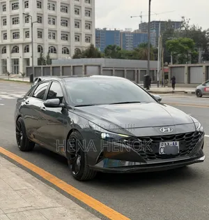 Hyundai Avante 2022 Gray