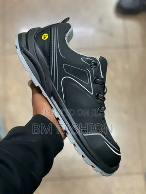 Safety Jogger Low Sneakers Slip Resistance Stylish Safetywear