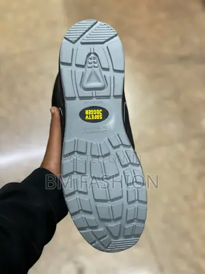 Safety Jogger Cador S3 Mid Safety Shoes Strong Resistance, Anti-nail