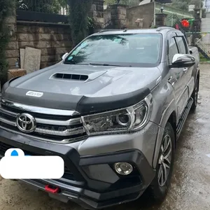 Toyota Hilux 2018 Silver