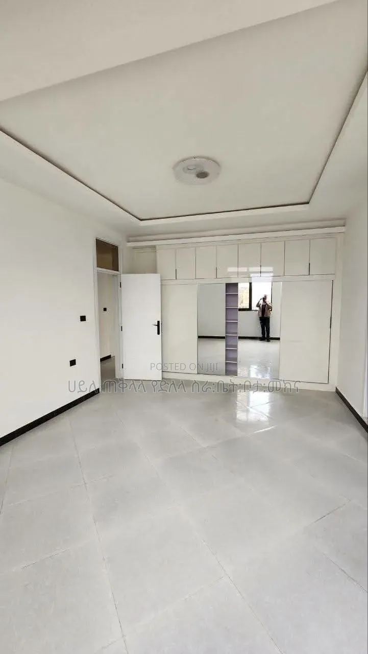 Furnished 3bdrm Apartment in Summit Area, Yeka for sale