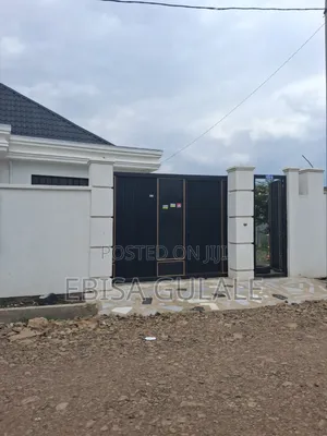 Furnished 6bdrm Farm House in Oromia-Finfinne for sale