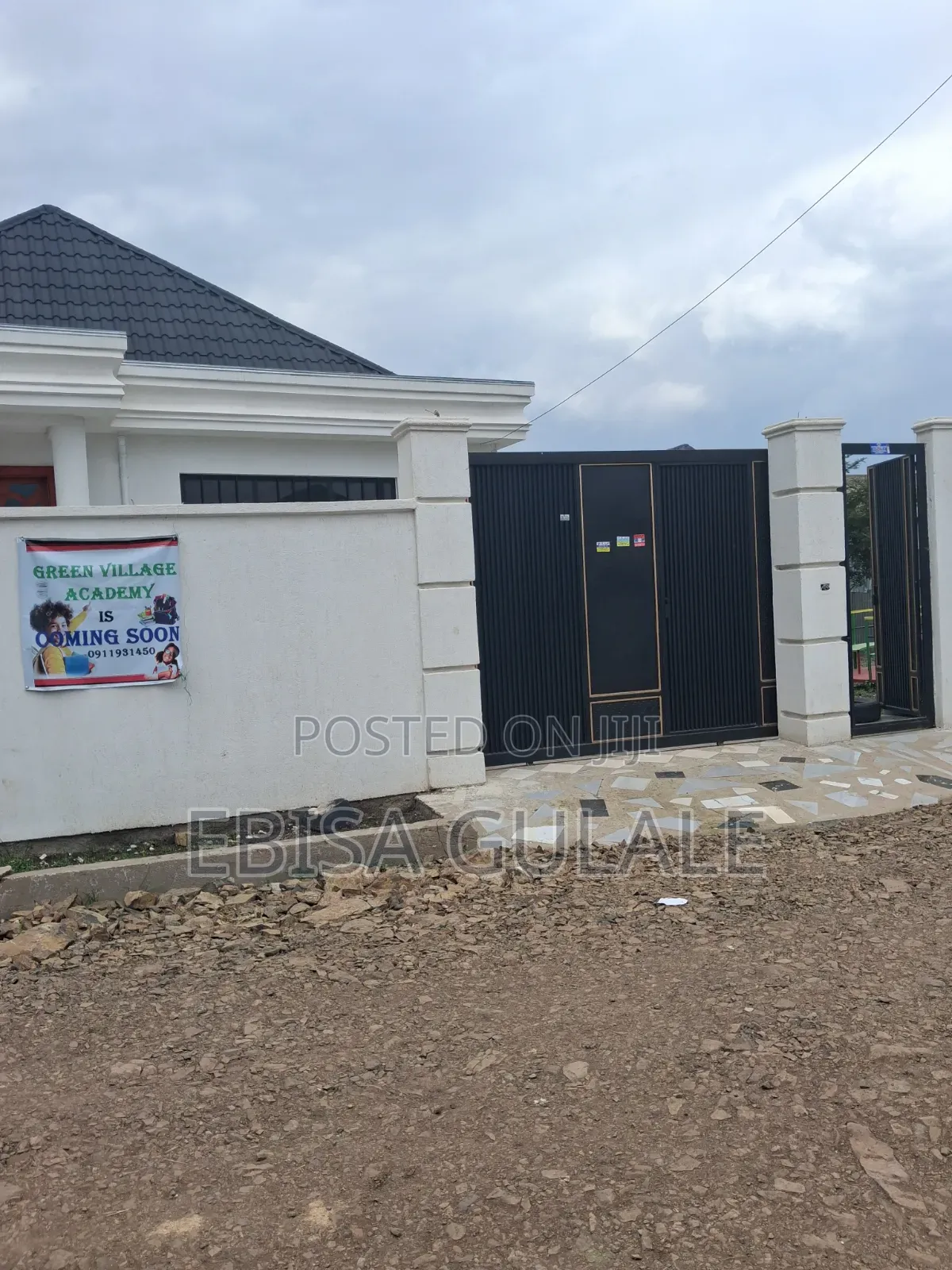 Furnished 6bdrm Farm House in Oromia-Finfinne for sale