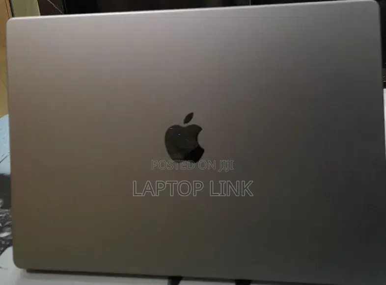 New Laptop Apple MacBook Pro 2021 M1 16GB Apple M1 Pro SSD 512GB