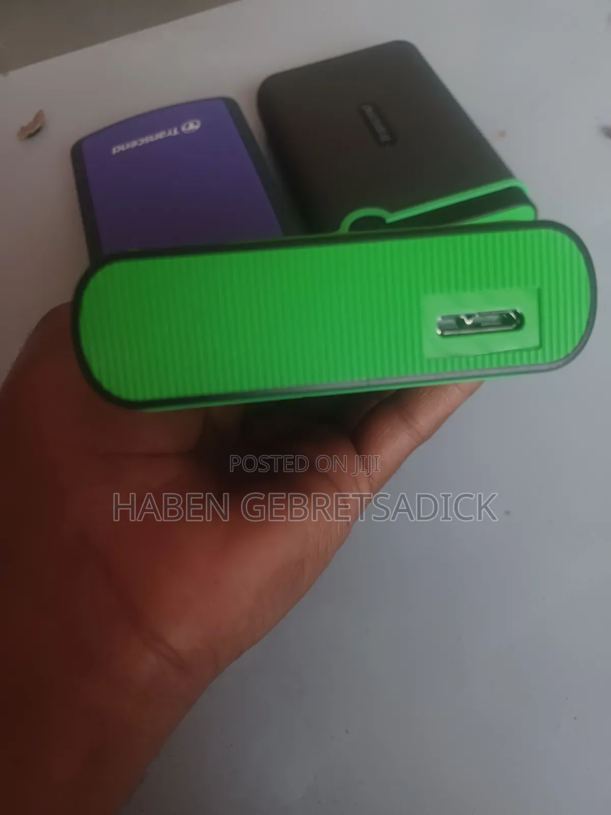 Teanscend 4tb አዲስ ካርቶን የሌለው