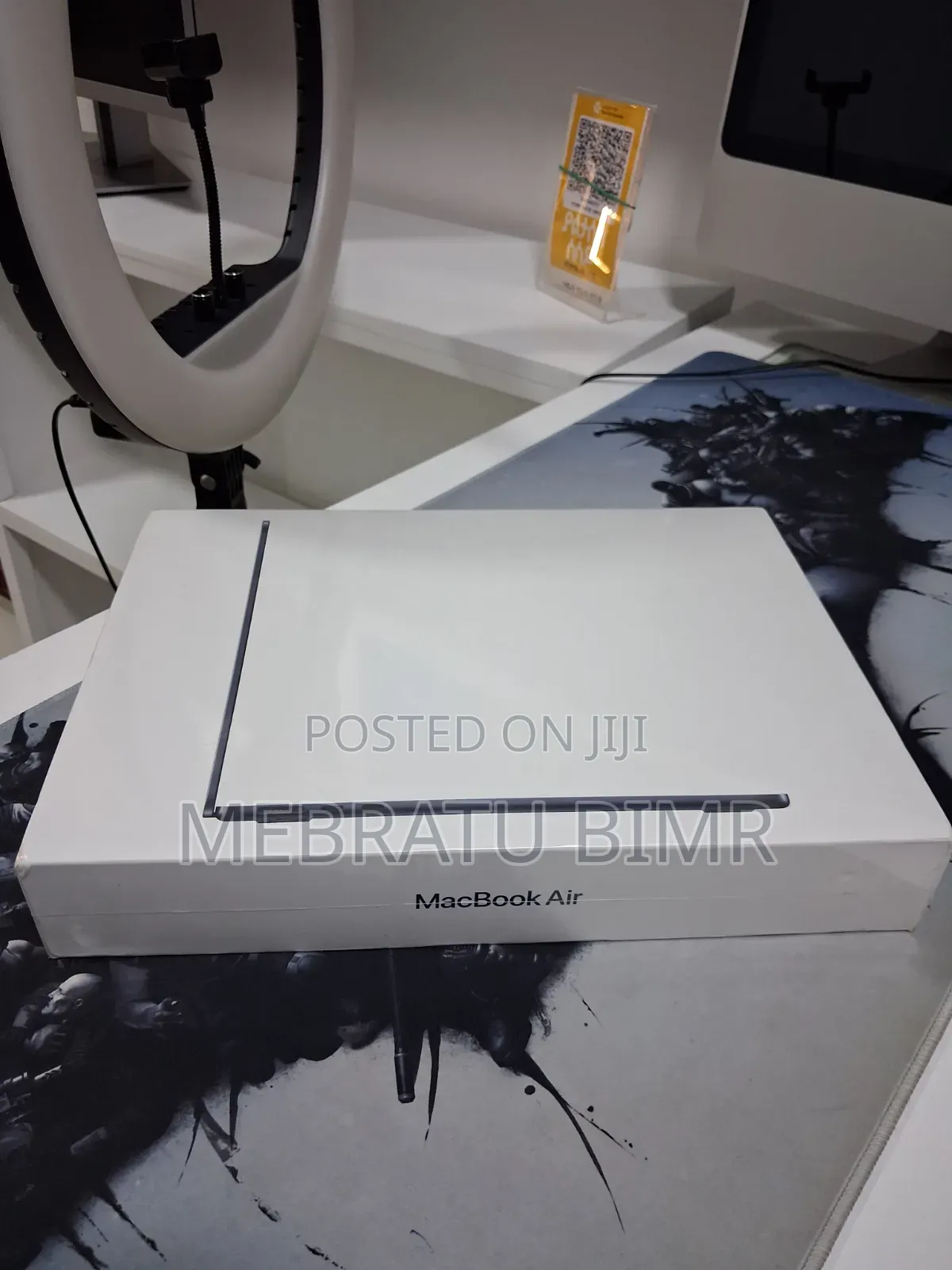 New Laptop Apple MacBook Air 2022 M2 8GB Apple M2 SSD 256GB
