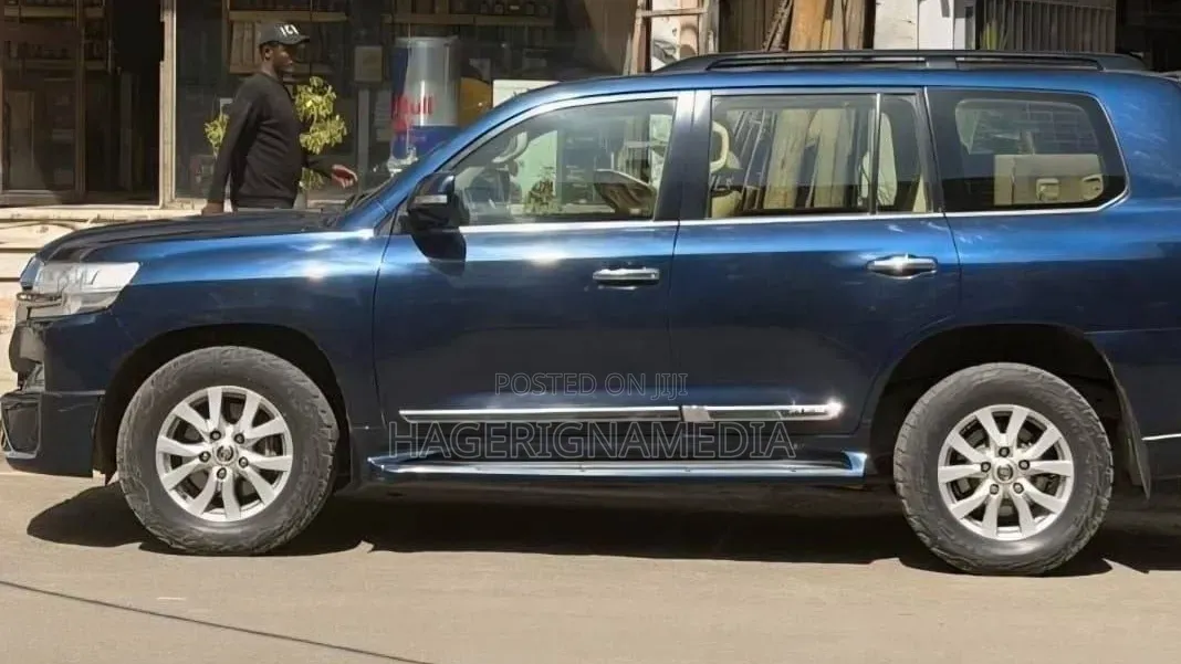 Toyota Land Cruiser 2017 Black