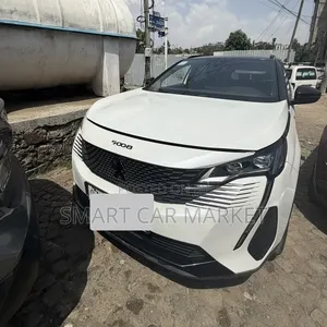 Peugeot 5008 2022 White