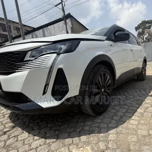 Peugeot 5008 2022 White