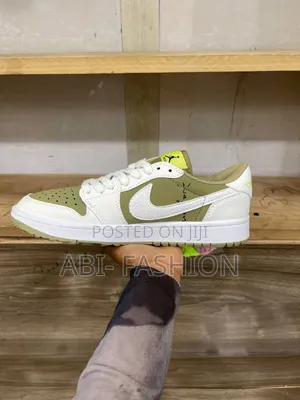 Nike Air Jordan 1 Low Golf X Travis Scott