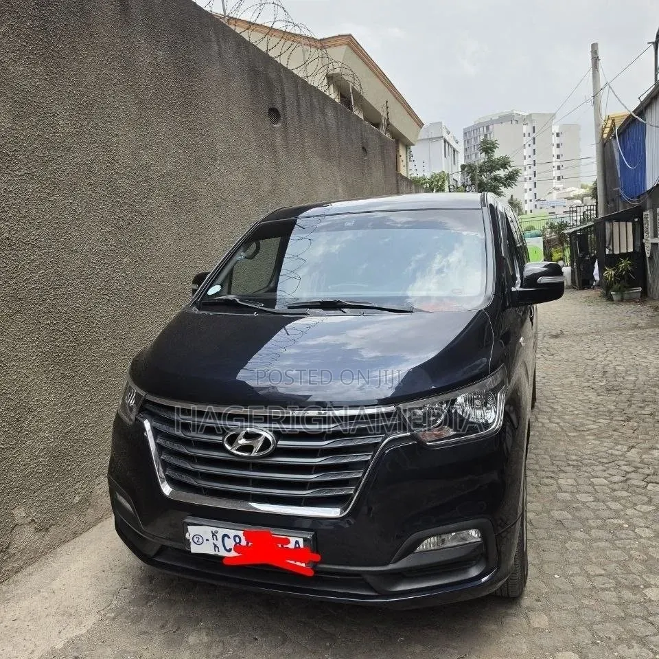Hyundai Starex 2020 Black