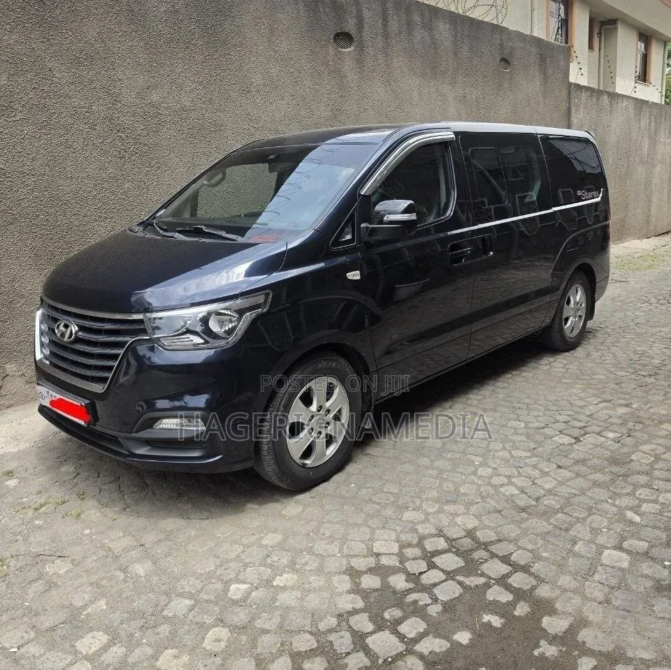 Hyundai Starex 2020 Black