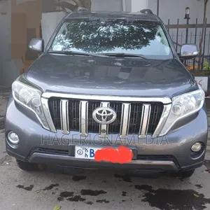 Toyota Land Cruiser 2015 Gray