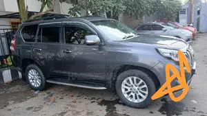 Toyota Land Cruiser 2015 Gray