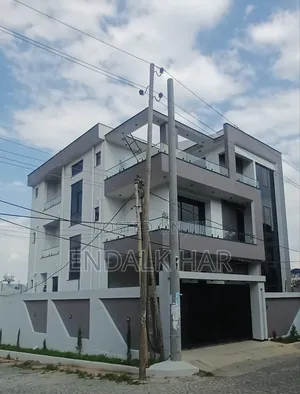 6bdrm House in ጅ+2, Bole for sale