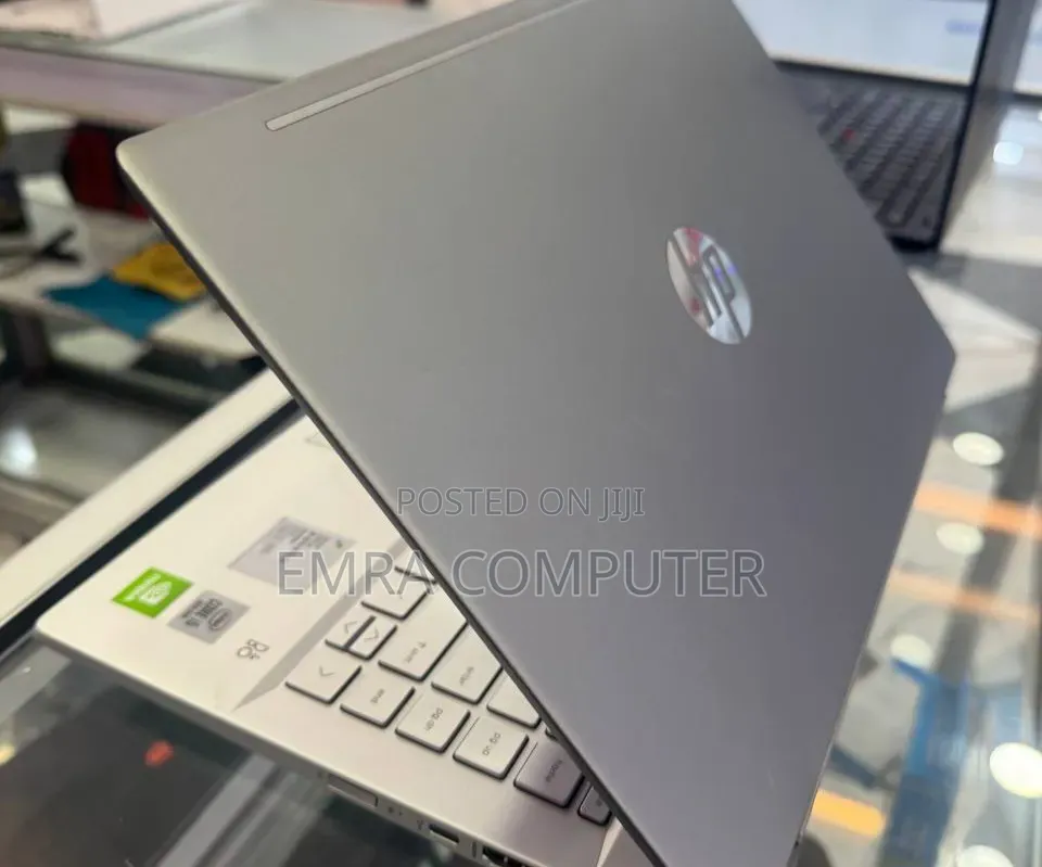 New Laptop HP Pavilion 15 8GB Intel Core i5 SSD 512GB