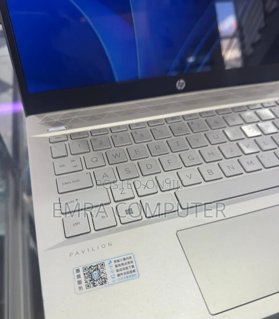 New Laptop HP Pavilion 15 8GB Intel Core i5 SSD 512GB