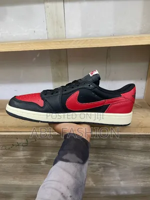 Nike Travis Scott X Air Jordan 1 Low 'Bred
