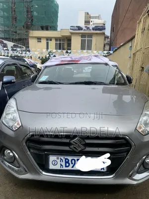 Suzuki Dzire 2022 Silver