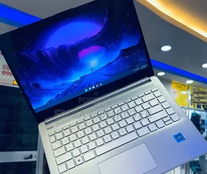 New Laptop HP 8GB Intel Core i5 SSD 256GB