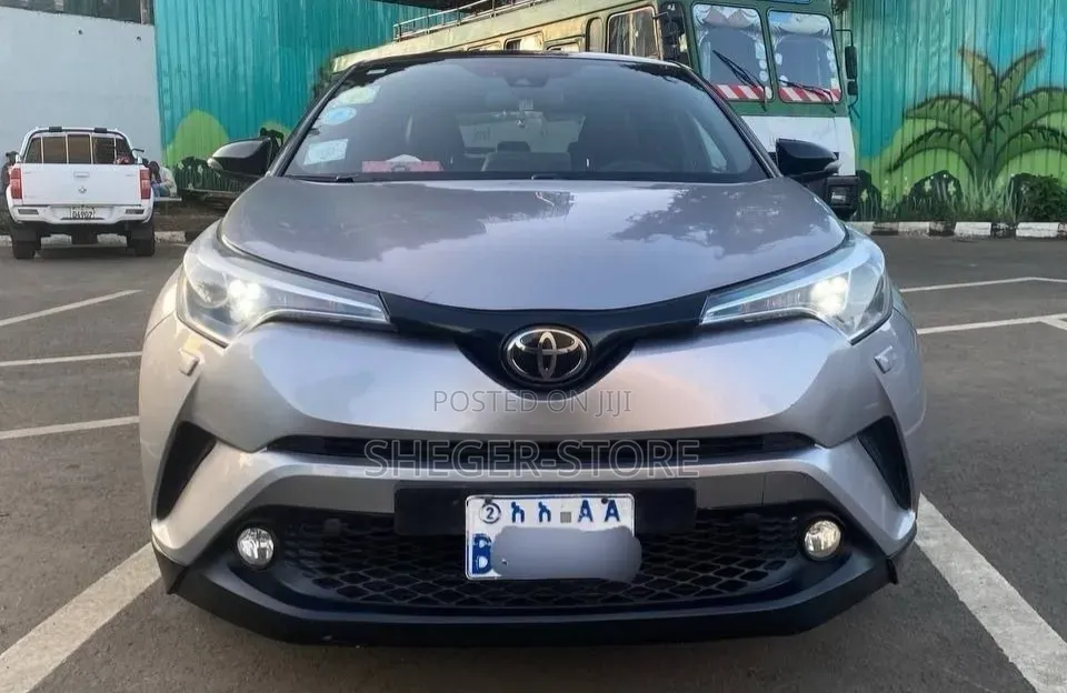 Toyota C-HR 2017 Silver