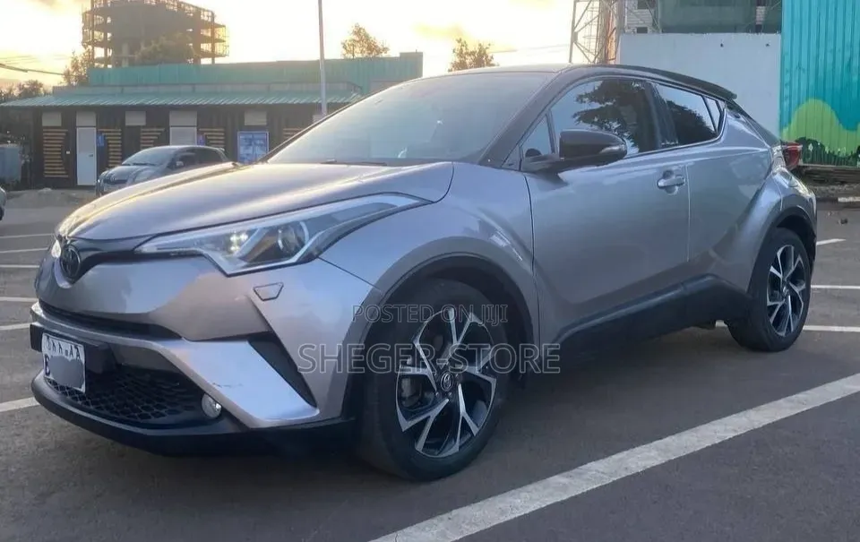 Toyota C-HR 2017 Silver