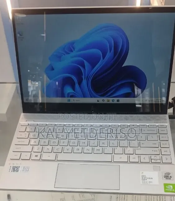 New Laptop HP Envy 14 8GB Intel Core i5 SSD 512GB