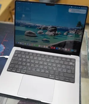 New Laptop Apple MacBook Pro 2021 M1 16GB Apple M1 Pro SSD 512GB
