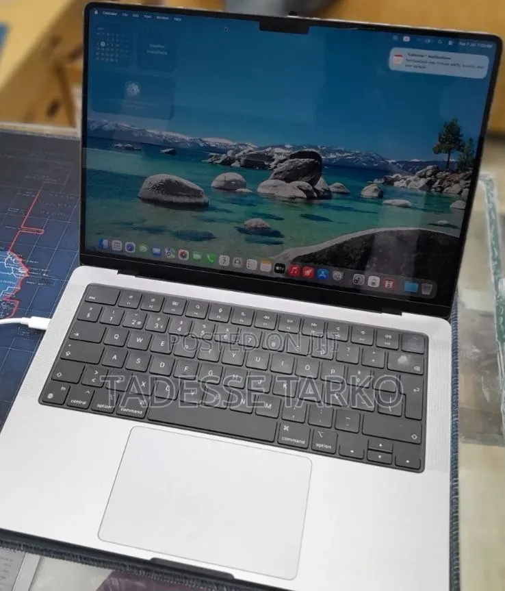 New Laptop Apple MacBook Pro 2021 M1 16GB Apple M1 Pro SSD 512GB