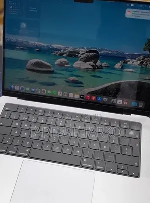 New Laptop Apple MacBook Pro 2021 M1 16GB Apple M1 Pro SSD 512GB