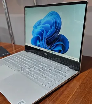 New Laptop Dell Inspiron 15 8GB Intel Core i5 SSD 256GB