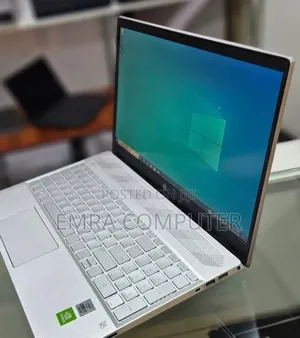 New Laptop HP Pavilion 15 8GB Intel Core i5 SSD 256GB