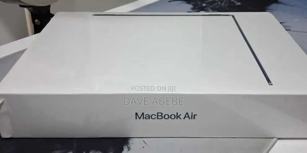 New Laptop Apple MacBook Air 2022 M2 8GB Apple M1 SSD 256GB