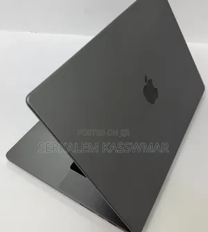 New Laptop Apple MacBook Pro 16GB Apple M1 Pro SSD 1T