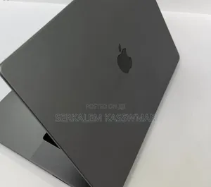 New Laptop Apple MacBook Pro 16GB Apple M1 Pro SSD 1T