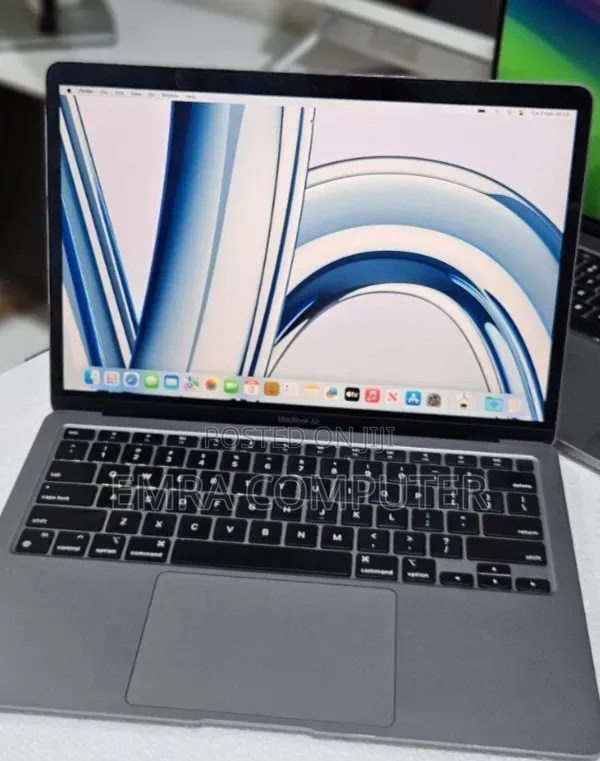 New Laptop Apple MacBook Air 2020 M1 8GB Apple M1 SSD 256GB