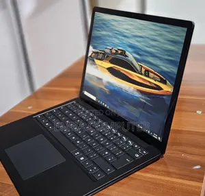 New Laptop Microsoft Surface 16GB Intel Core i7 SSD 256GB