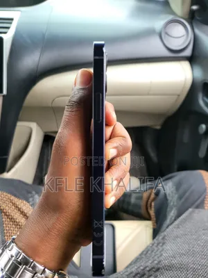 Apple iPhone 12 64 GB