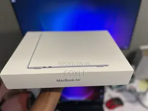 New Laptop Apple MacBook Air 2025 M4 16GB Apple M4 SSD 256GB