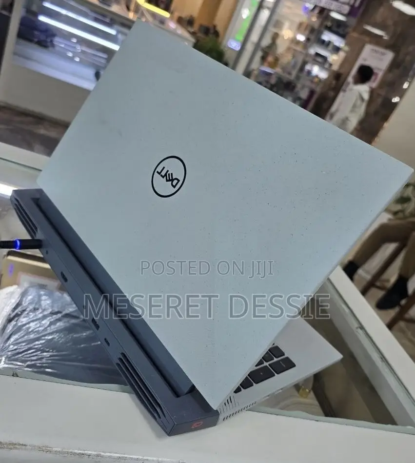 New Laptop Dell Inspiron 15 16GB Intel Core i7 SSD 512GB