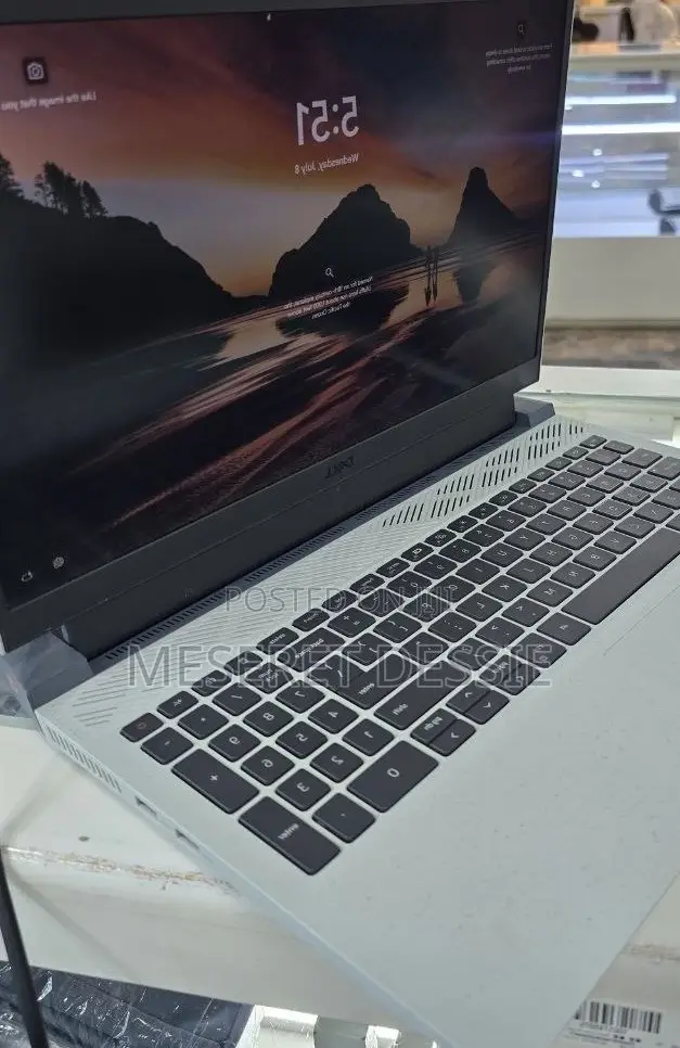 New Laptop Dell Inspiron 15 16GB Intel Core i7 SSD 512GB