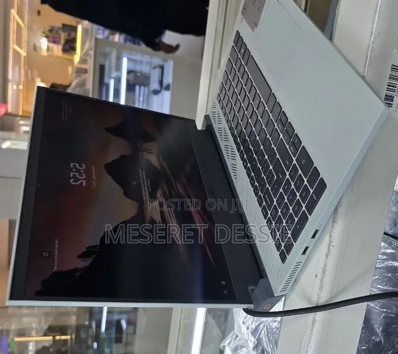 New Laptop Dell Inspiron 15 16GB Intel Core i7 SSD 512GB